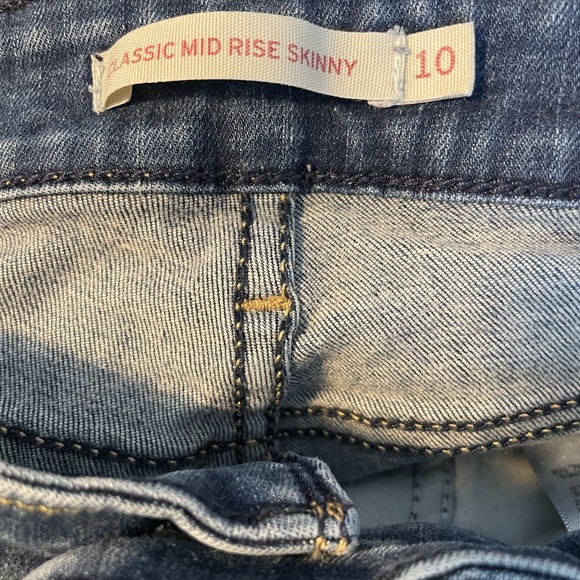 Levi's Classic Mid Rise Skinny Jeans - Picture 6 of 7